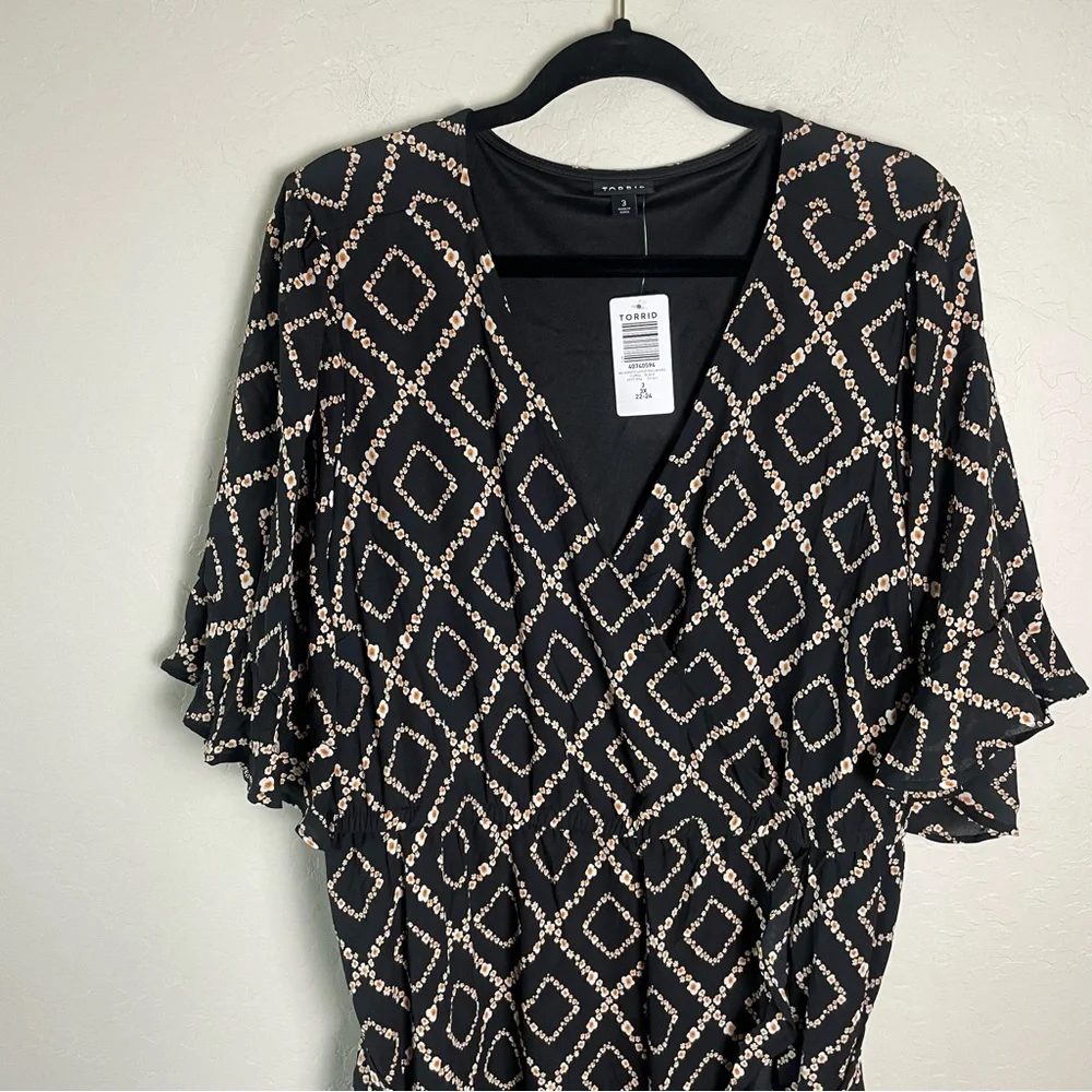 Torrid Black Floral Geometric Maxi Georgette Surplice Hi-Low Dress 3X NWT - Picture 3 of 16